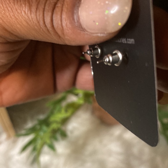 NWT! Gorgeous Southwestern Orange Crackle Earrings. Ready to ship! - Picture 2 of 2